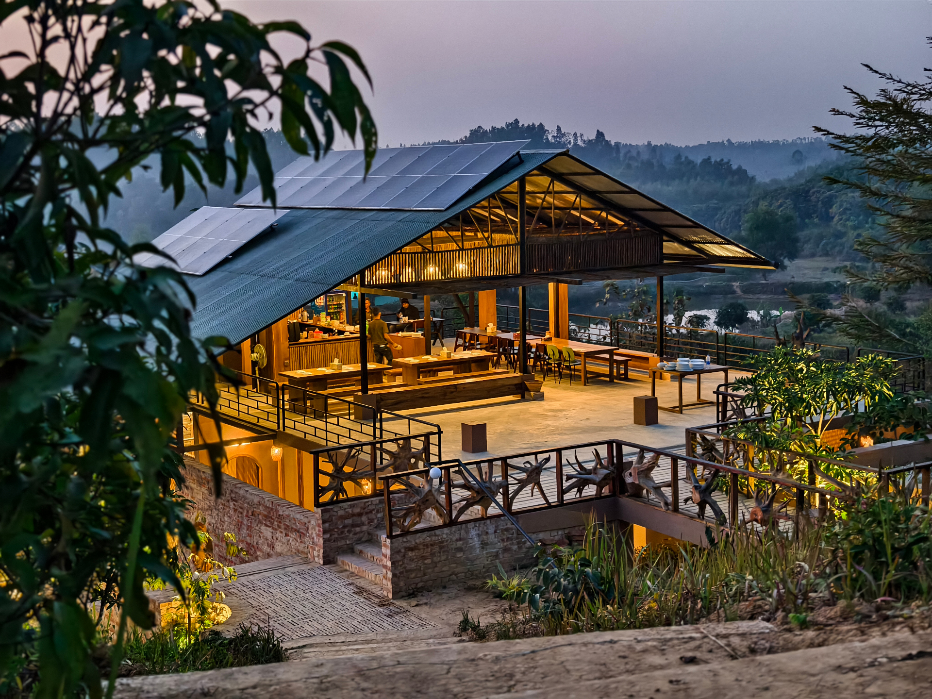 Curated stay, meal, and adventure packages for families, couples, corporate teams and schools.
